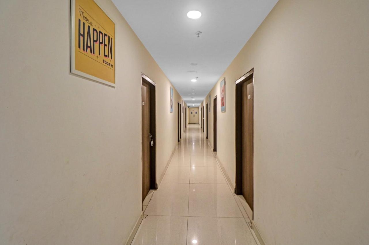 Collection O Seven Heaven Hotel Új-Delhi Kültér fotó